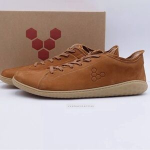 NWOT! Vivo Barefoot Geo Court III